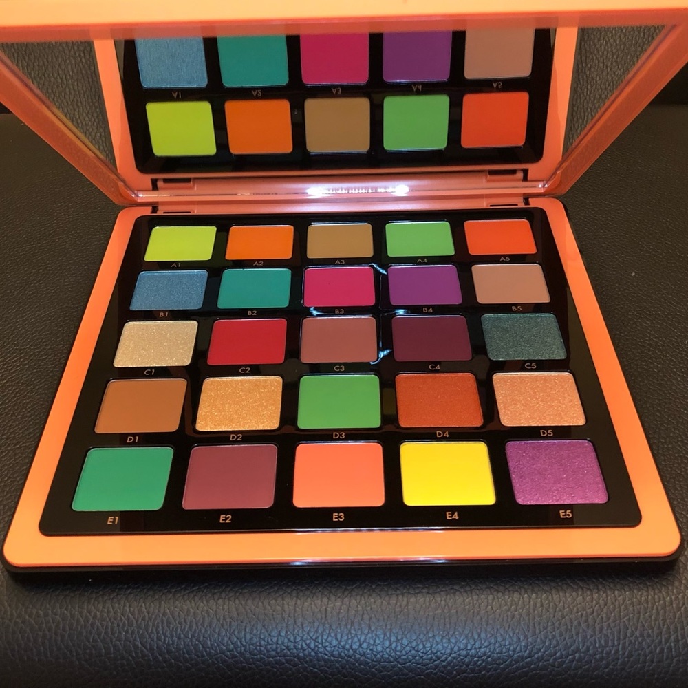 NWT Anastasia Beverly Hills Norvina Vol 3 Eyeshadow Palette